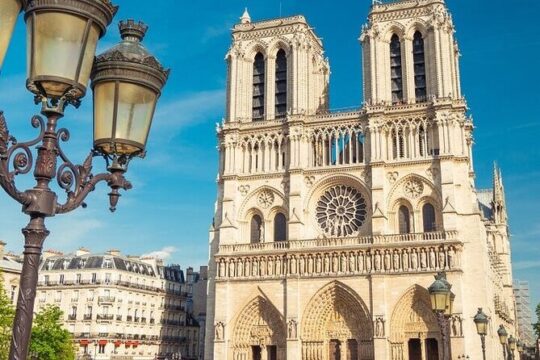 Two Hours Quick Private Tour of Paris with Hotel pickup