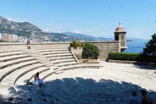 Private Transfer From Pisa To Monaco With a 2 Hour Stop in Genoa