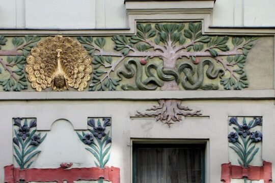 Wonders of Secession in Budapest, a private tour by car and guide