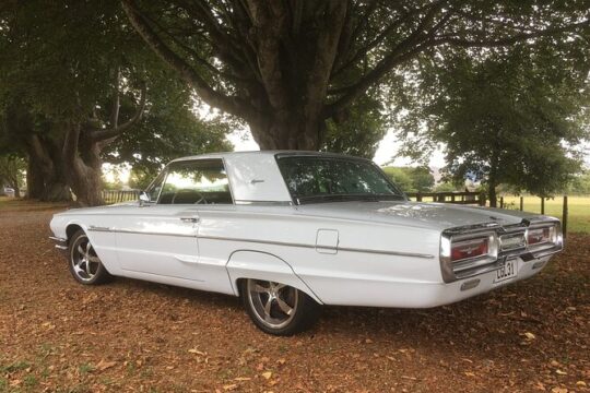 Hire classic cars and motorcycle trikes for weddings