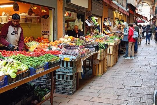 BOLOGNA PRIVATE FOOD WALKING TOUR (morning or evening)