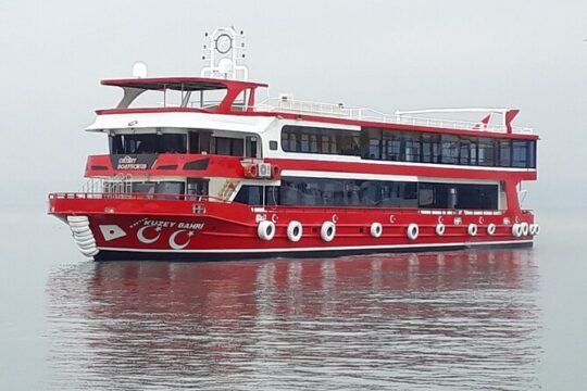 Classic Dinner Cruise in Istanbul