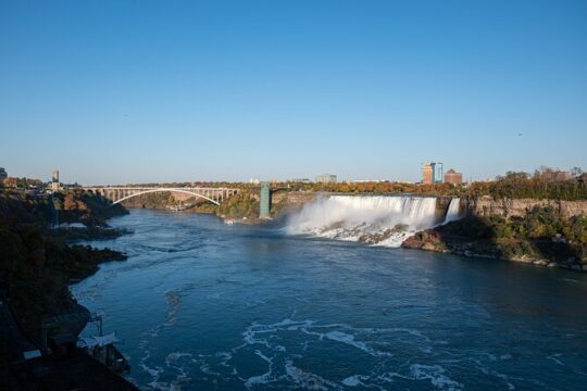 Transfer Buffalo Niagara International Airport BUF to Niagara Falls,Canada