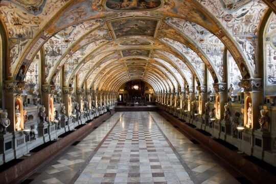The Munich Residenz Palace and Treasury Private Tour