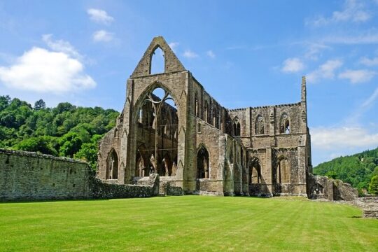 Private Day-Tour Wye Valley's Wonders and Beyond