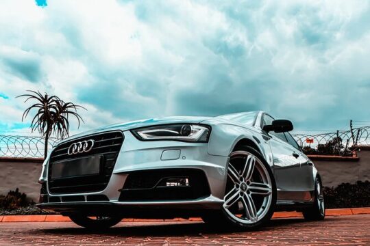 Private Transfer 1 way Barcelona El Prat BCN Airport to Barcelona city and Hotel
