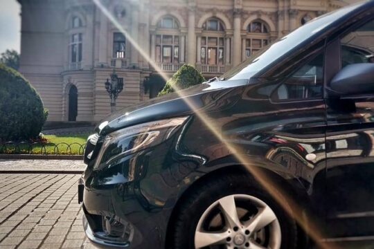 VAN Private transfer: Krakow Airport - Krakow City