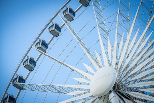 Niagara Falls Day Tour from Toronto with Boat Cruise and Lunch