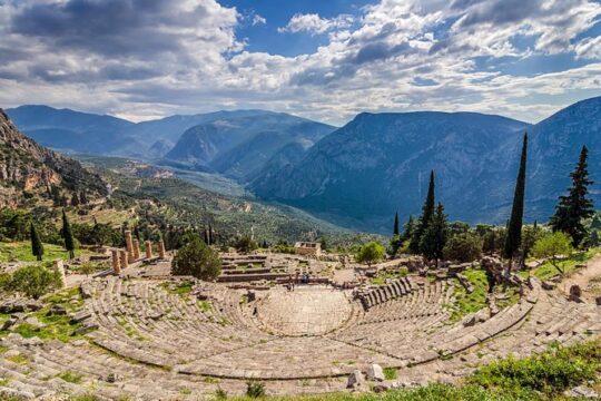 Delphi Private Day Trip: An immersive day adventure at the Navel of the Earth