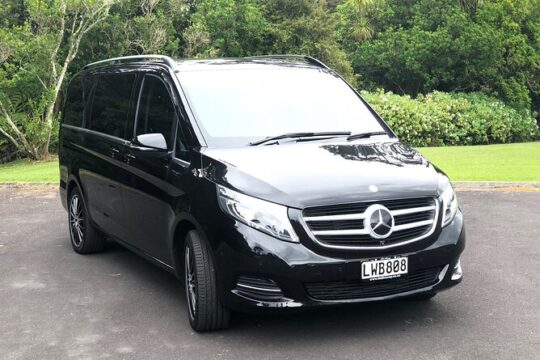 Mercedes Airport transfers in Auckland