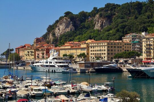 Private Transfer From Florence To Nice With a 2 Hour Stop