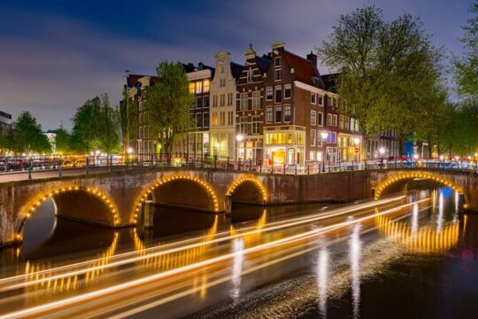 Private Bus Tour in Amsterdam City