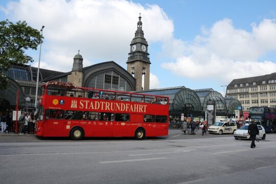 Guided Bus Tour: Hamburg City Highlights