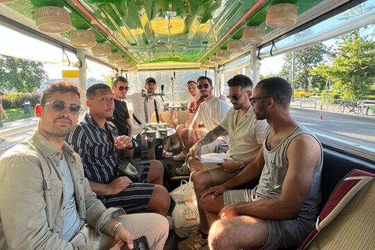 Sightseeing Party Tour in Budapest