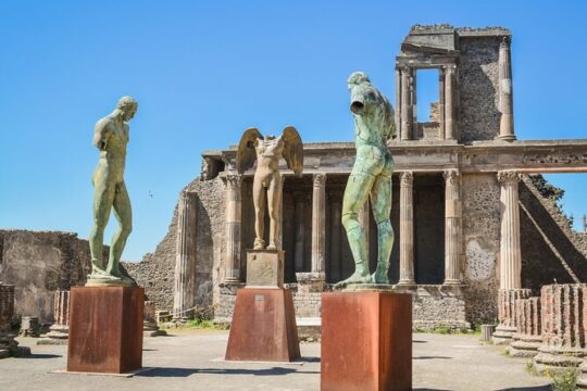 Explore Timeless Historic Journey of Pompeii