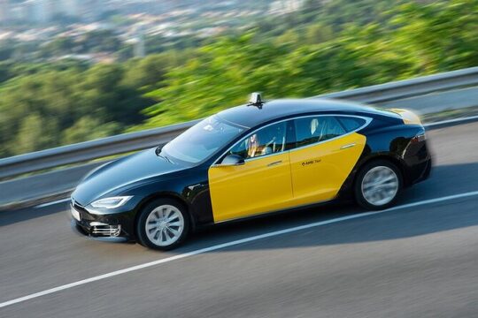 Private Barcelona Airport Transfer: From/to Barcelona Airport