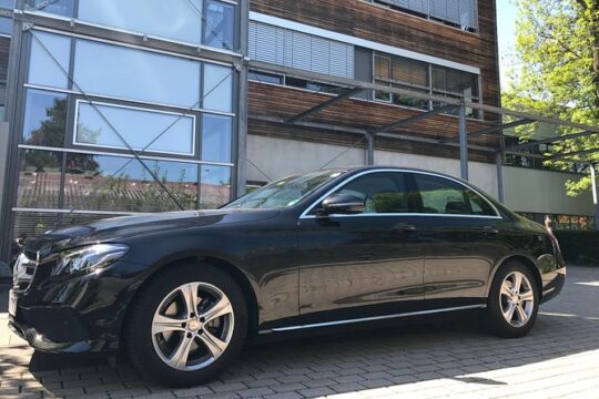 Private Transfer from Munich to Prague