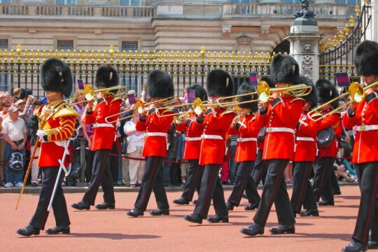 Changing of the Guard and Royal Food Tour