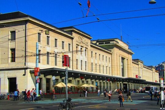 Geneva hotel to Geneva Gare Cornavinof Station CFF Transfer