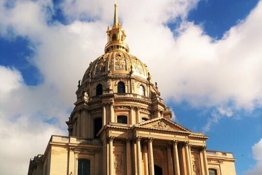 Private Eiffel Tower district walking tour with Rodin Museum