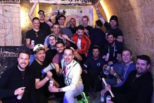 Warsaw: Axe Throwing with Hotel Transfers