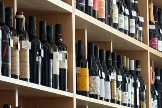 Experience Wine Tasting in Macchiavelli, Rome