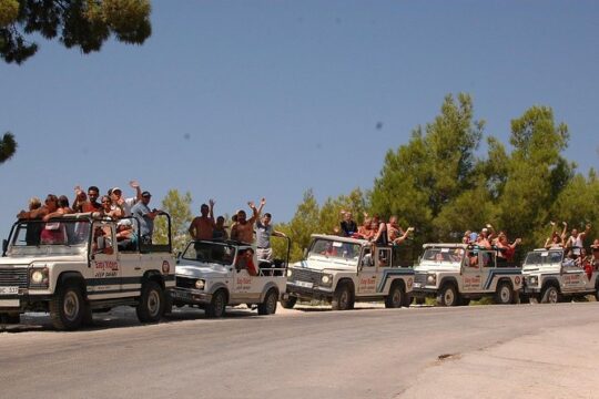 Jeep Safari on Taurus Mountains from Side