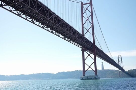 Lisbon Sunset Sailboat boat Tour with Welcome Drink