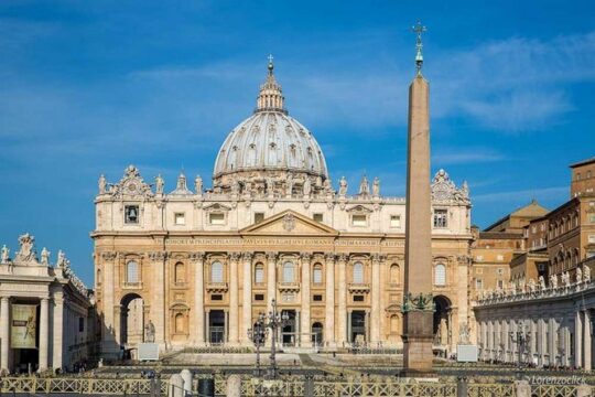 Skip the line tour Quick & easy escorted visit of the Sistin chapel & St.Peter