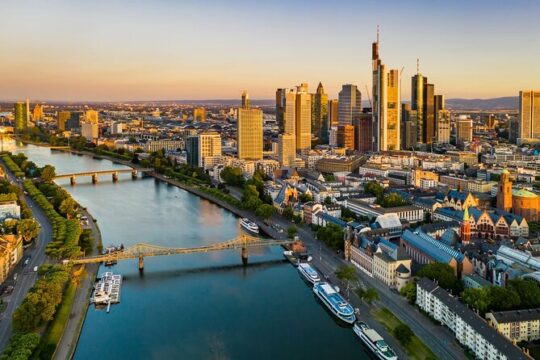Private Transfer from Prague to Frankfurt Main