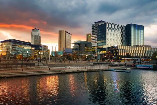 One-way Private Transfer From/To Manchester Airport