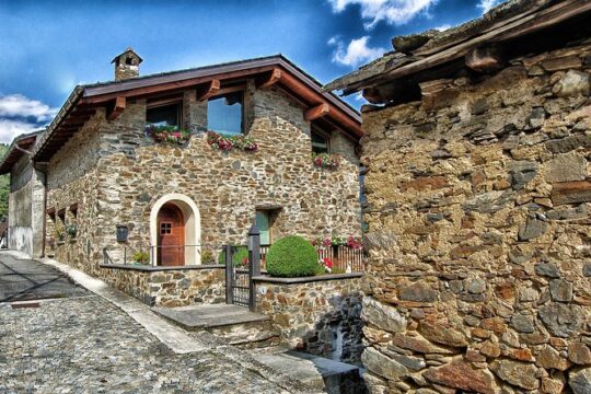 Historic Corners of Tirana - Guided Walking Tour