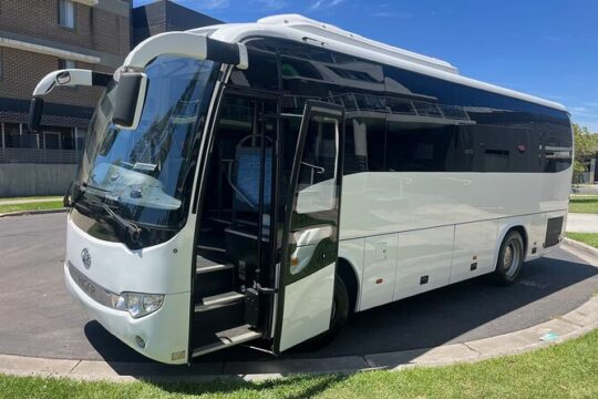 Brisbane Airport and Cruise Terminal to Sunshine Coast 21 pax