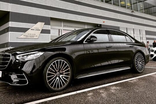 Business Vienna City Private Transfer to Vienna Airport Schwechat