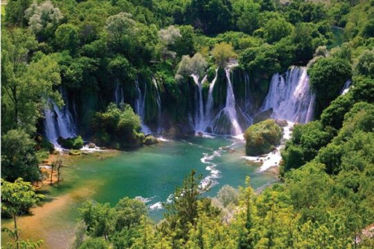 VIP tour to KRAVICE WATERFALLS, Mostar, Počitelj and more