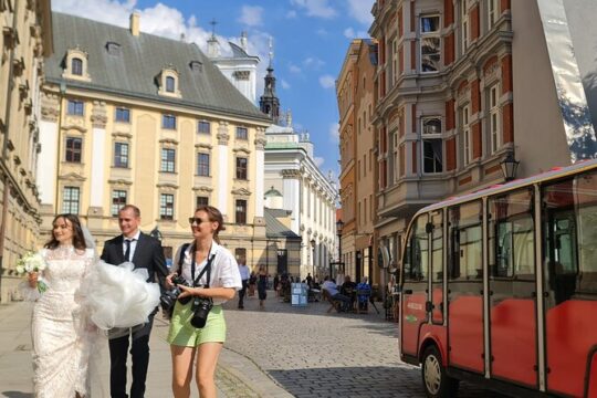 Wroclaw tour with e-bus, 2 h (English guide) group 1-4 people.