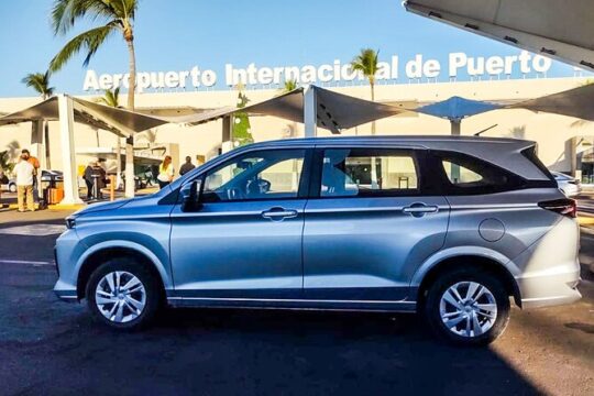 Private Round-Trip Airport Pickup in Puerto Vallarta - 22.2km