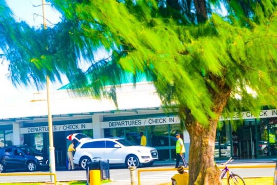 Hewanorra International Airport (UVF) Shuttle One-Way