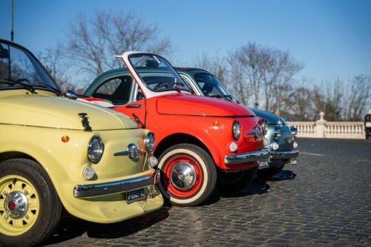 Rome Vintage Fiat 500 and Vespa Tour with Prosecco
