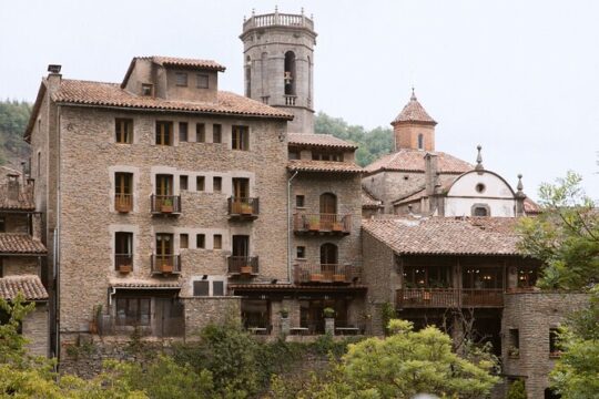 Sacred Catalonia: mediaval Rupit, hiking to Canyon and waterfall