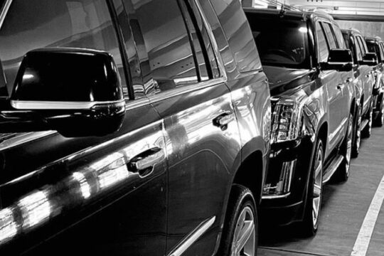 Niagara Falls or Pearson Airport Toronto Executive Black Car Service
