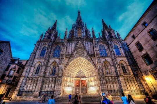 Barcelona Historic Places Electric Bike Tour