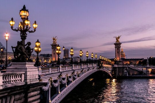 Fascinating Architecture of Paris on Private Tour with a local