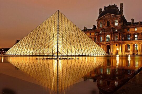 Louvre Museum Hidden Gems Private Tour