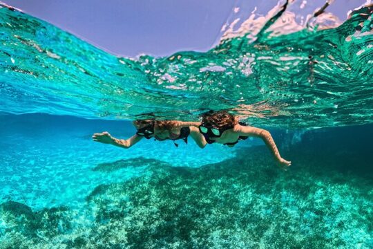 Private 6 Hours Yacht to Cancun and Isla Mujeres