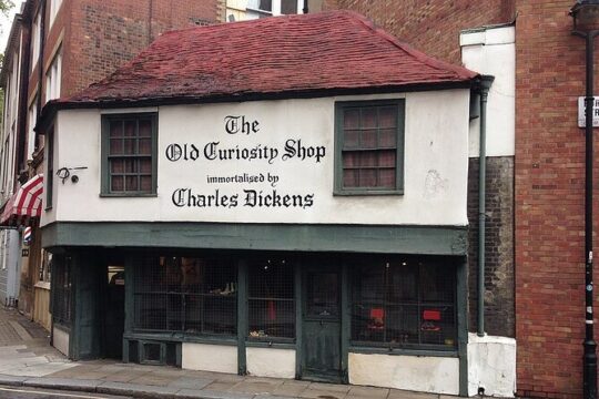 Charles Dicken Christmas Walking Tour in London