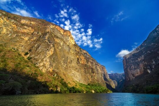 Tour in Sumidero Canyon and Chiapa de Corzo