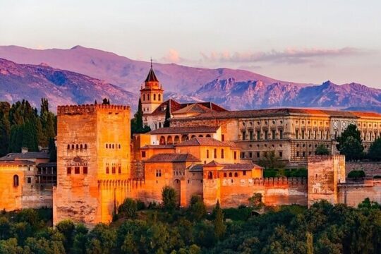 Albayzín and Sacromonte Private Guided Walking Tour in Granada