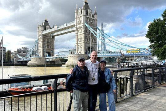 Highlights of London Private Guided Taxi Tour