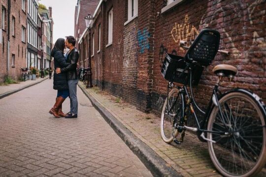 Private Photo Session with a Local Photographer in Rotterdam